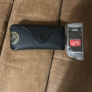 Black Ray Ban case with wipe